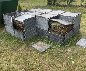 Aktuality / Kompostér na cintoríne - foto